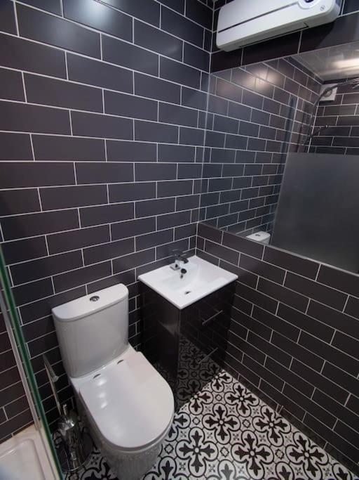 City Walk Apts Dublin Extérieur photo